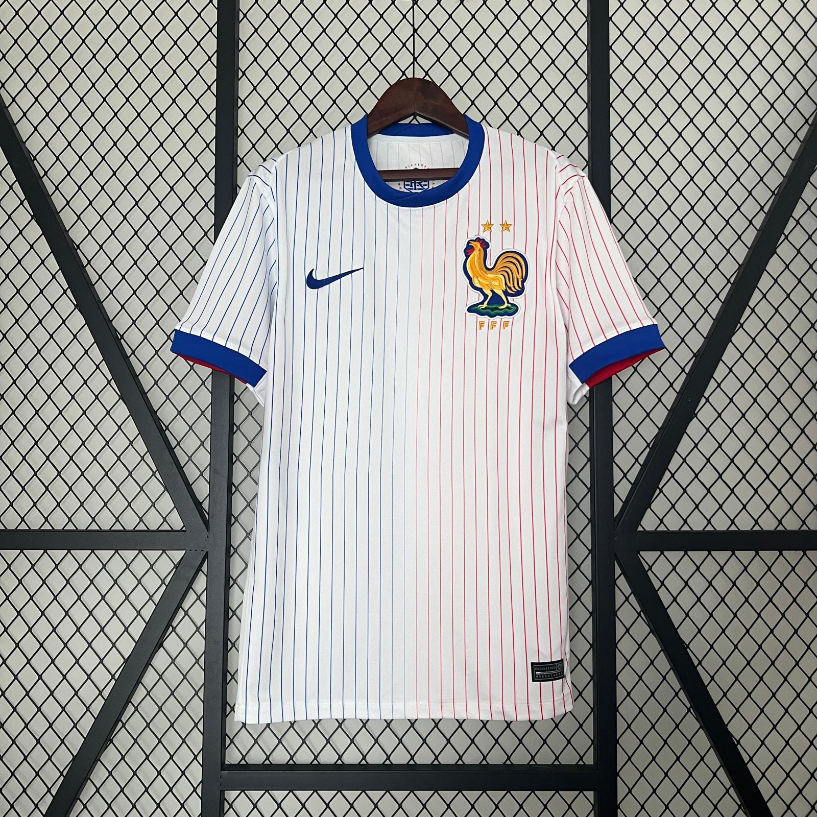 23/24 France White - Kibbly XS