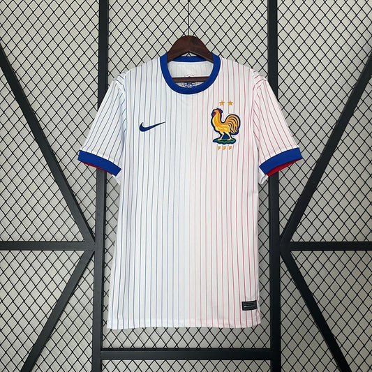 23/24 France White - Kibbly XS